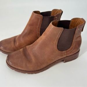 Sofft Chelsea Boots